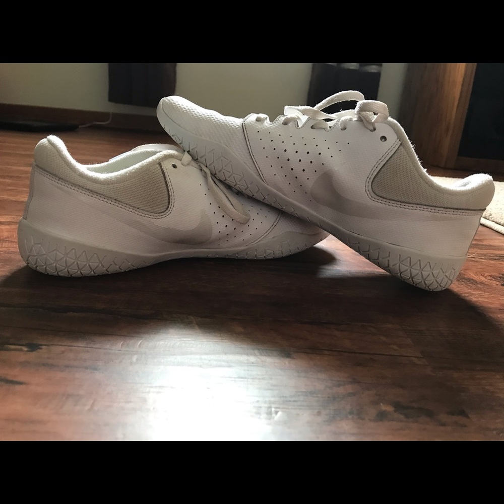Women’s Nike Sideline IV Cheerleading Shoes 8.5